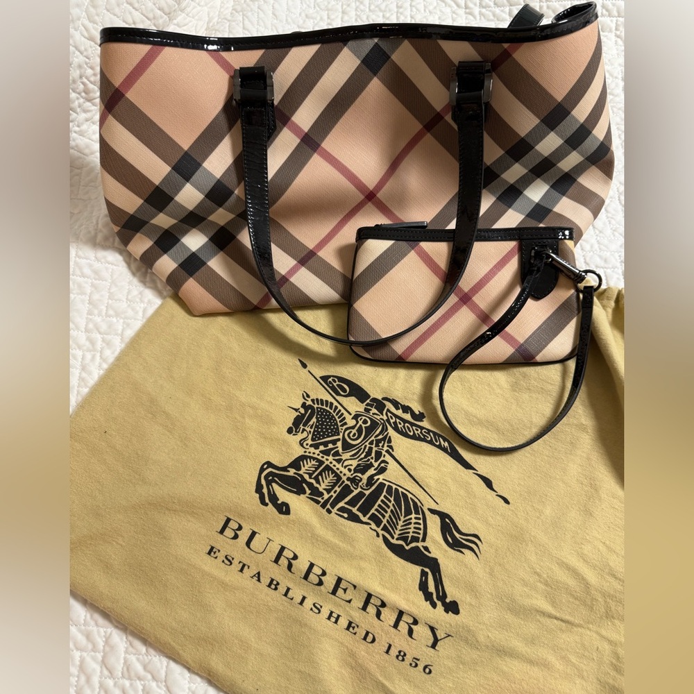 Classic Burberry Plaid Tote Bag with Wristlet